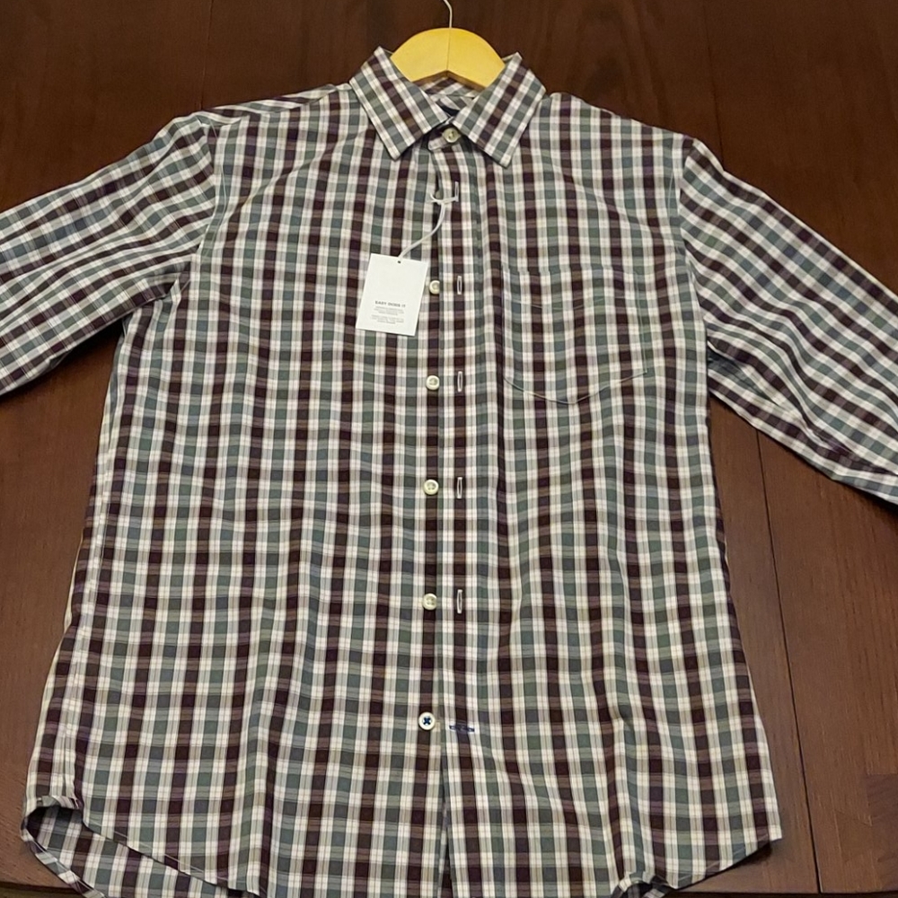 GAP Wrinkle Free Button Up